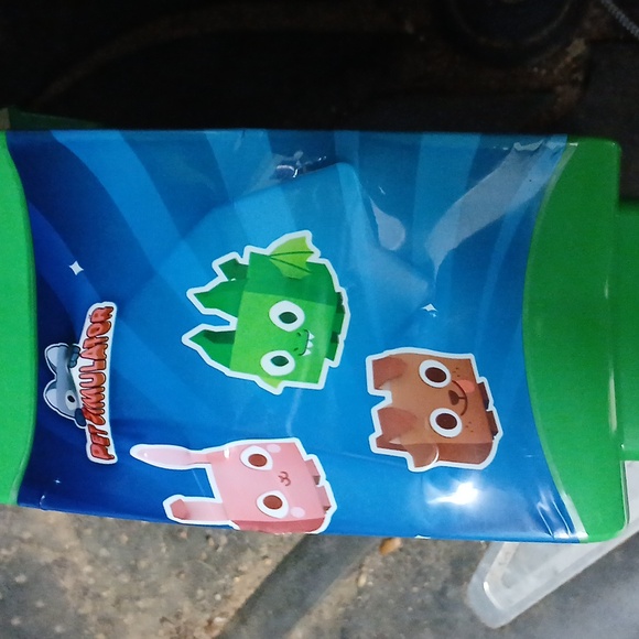 Rare Pet Simulator - Collector Dragon Bundle Walmart Exclusive Series 1. - Picture 4 of 5